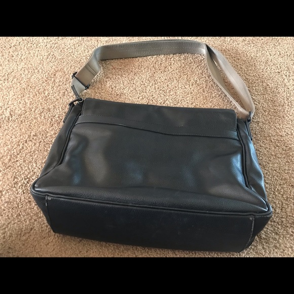 Calvin Klein Bag - Picture 5 of 5